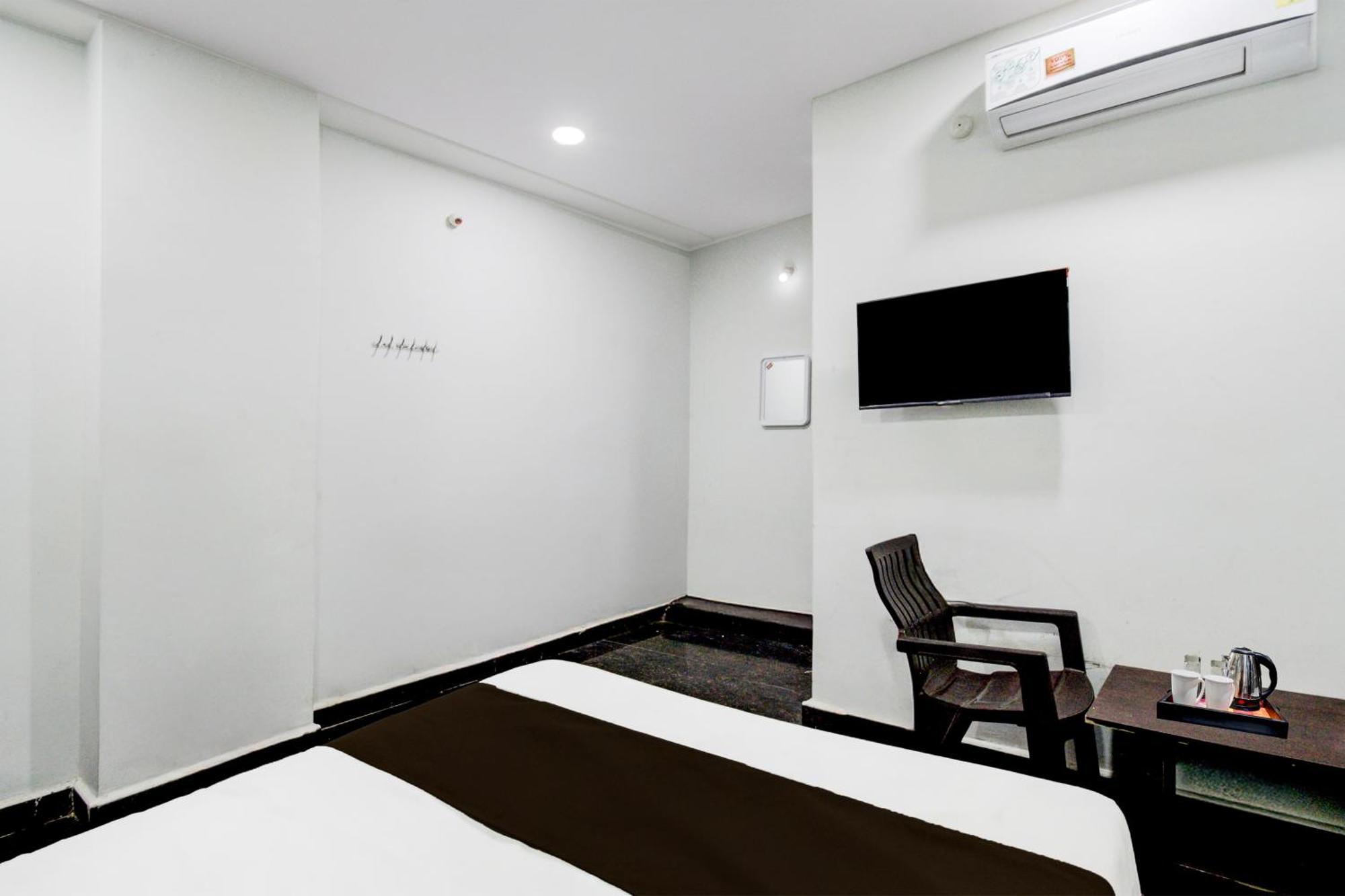 Super Hotel O Malkajgiri Maula Ali Kültér fotó